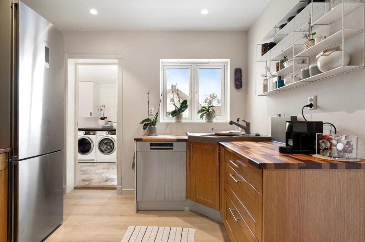 Apartment Ons 2024 - In *